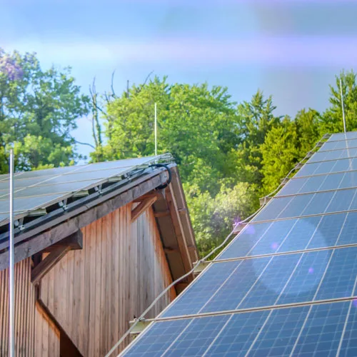 Panneaux photovoltaïques installés en toiture